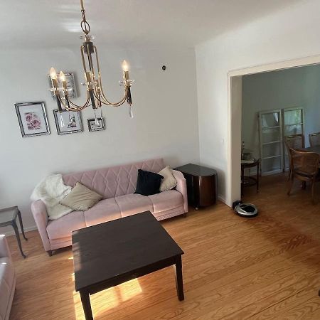 Mon Bijou 2 Schlafzimmer 蒙绍 外观 照片