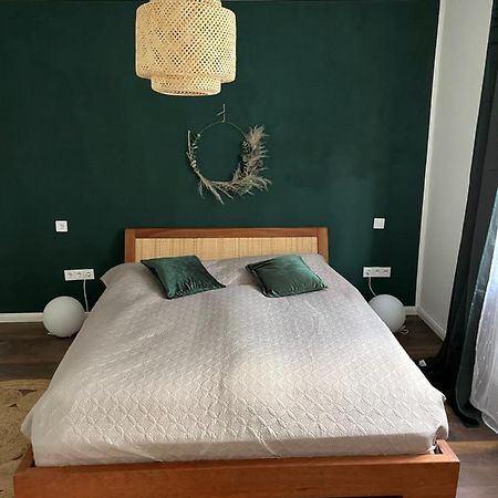 Mon Bijou 2 Schlafzimmer 蒙绍 外观 照片